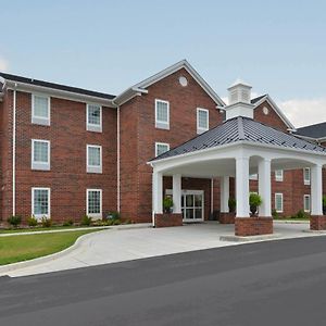 Appomattox Inn And Suites